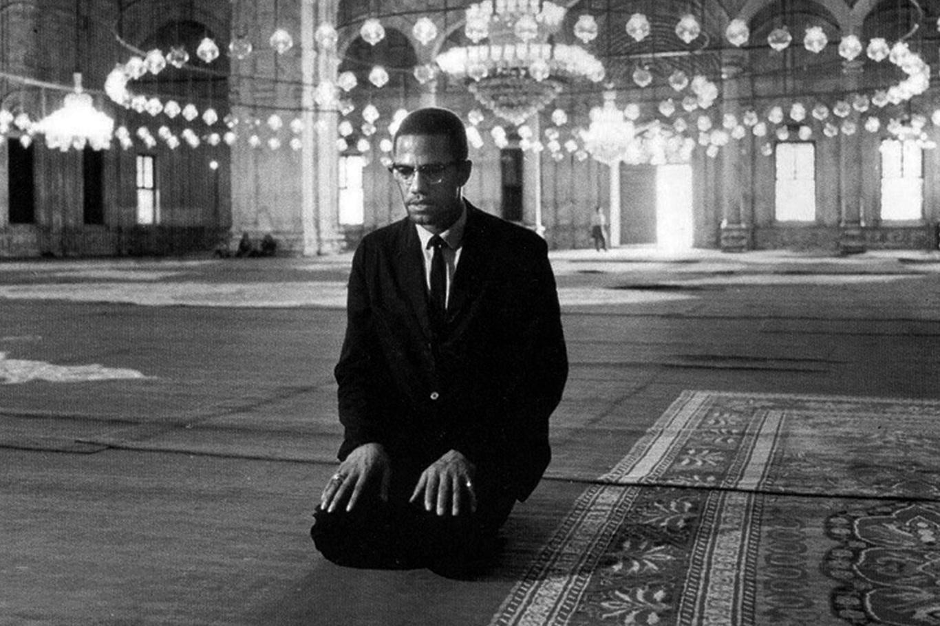 Irkçılıktan muvahhidliğe dönüşümün simgesi: Şehid Malcolm X